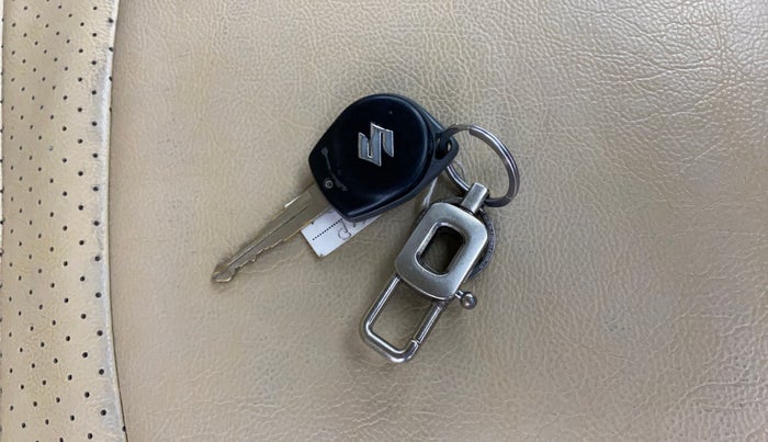 2016 Maruti Ciaz VXI+, Petrol, Manual, 70,347 km, Key Close Up