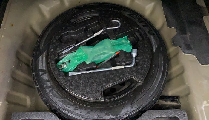 2016 Maruti Ciaz VXI+, Petrol, Manual, 70,347 km, Spare Tyre