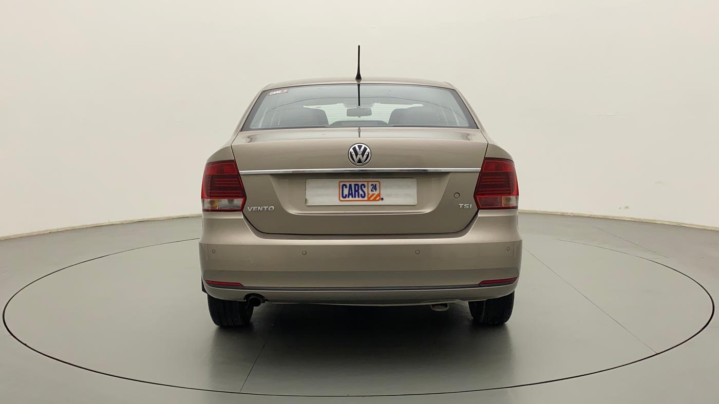 2015 Volkswagen Vento COMFORTLINE 1.2 TSI AT, Petrol, Automatic, 49,705 km, Back/Rear