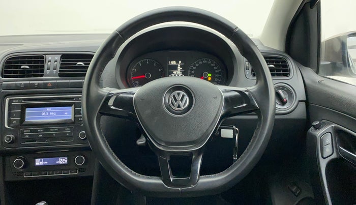2015 Volkswagen Vento COMFORTLINE 1.2 TSI AT, Petrol, Automatic, 49,705 km, Steering Wheel Close Up