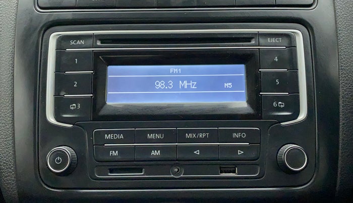 2015 Volkswagen Vento COMFORTLINE 1.2 TSI AT, Petrol, Automatic, 49,705 km, Infotainment System