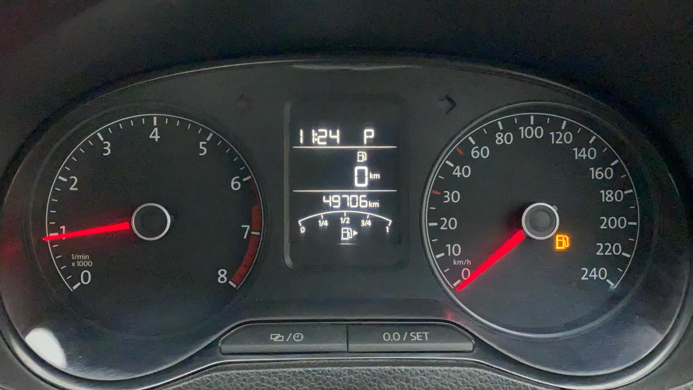 2015 Volkswagen Vento COMFORTLINE 1.2 TSI AT, Petrol, Automatic, 49,705 km, Odometer Image