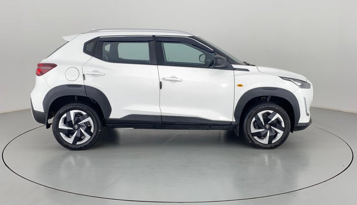 2021 Nissan MAGNITE XE 1.0 MT, Petrol, Manual, 5,885 km, Right Side View