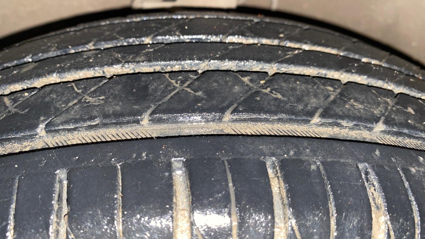 2013 Hyundai i20 MAGNA (O) 1.2, Petrol, Manual, 96,241 km, Left Front Tyre Tread
