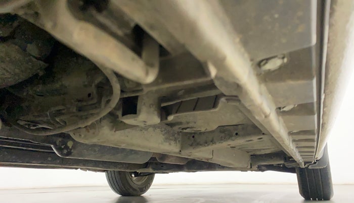 2014 Maruti Swift ZXI, Petrol, Manual, 69,445 km, Right Side Underbody