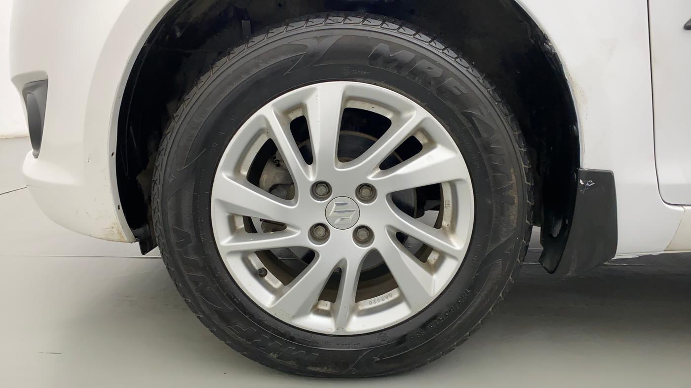 2014 Maruti Swift ZXI, Petrol, Manual, 69,445 km, Left Front Wheel