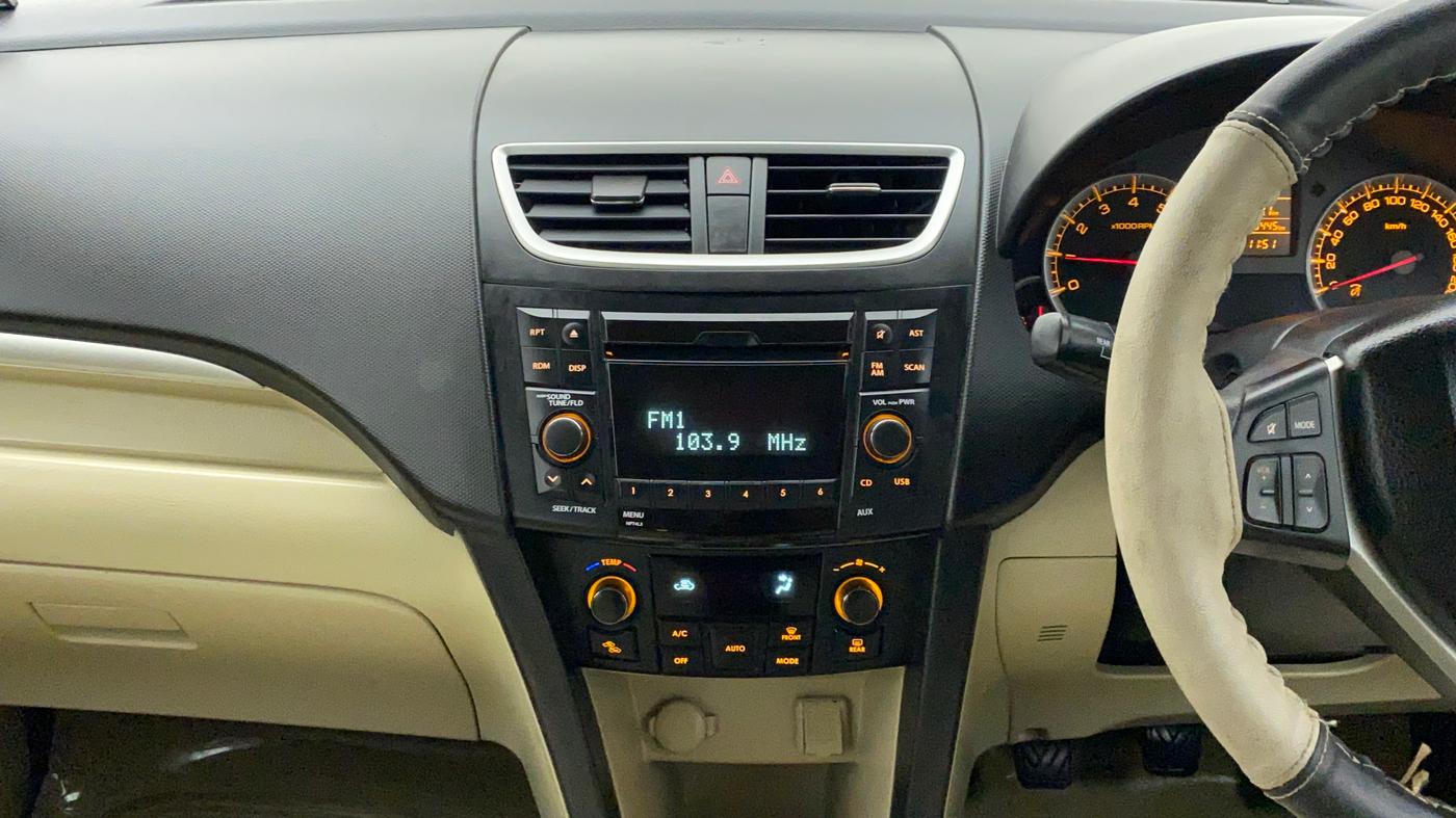2014 Maruti Swift ZXI, Petrol, Manual, 69,445 km, Air Conditioner
