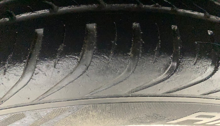 2014 Toyota Etios CROSS 1.2 G, Petrol, Manual, 70,160 km, Left Rear Tyre Tread