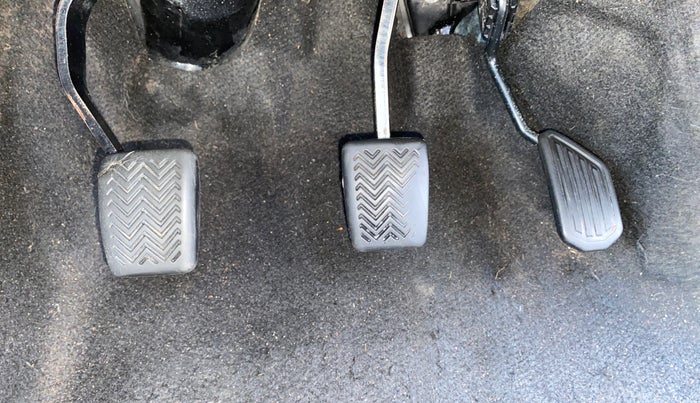 2014 Toyota Etios CROSS 1.2 G, Petrol, Manual, 70,160 km, Pedals