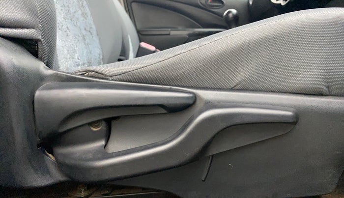 2014 Toyota Etios CROSS 1.2 G, Petrol, Manual, 70,160 km, Driver Side Adjustment Panel