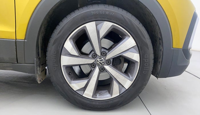 2021 Volkswagen TAIGUN TOPLINE 1.0 TSI AT, Petrol, Automatic, 29,428 km, Right Front Wheel