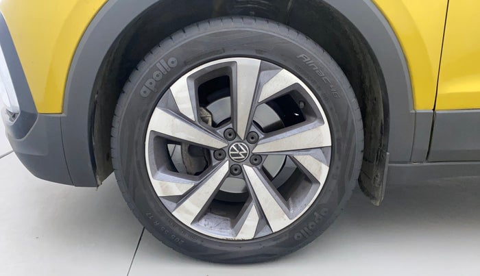 2021 Volkswagen TAIGUN TOPLINE 1.0 TSI AT, Petrol, Automatic, 29,428 km, Left Front Wheel