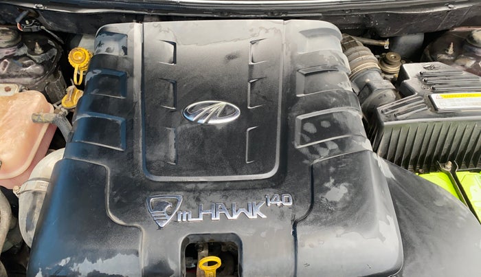 2014 Mahindra XUV500 W8, Diesel, Manual, 83,252 km, Engine View