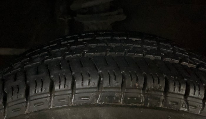2015 Maruti Alto K10 VXI, Petrol, Manual, 77,292 km, Right Front Tyre Tread
