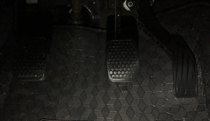 2015 Maruti Alto K10 VXI, Petrol, Manual, 77,292 km, Pedals