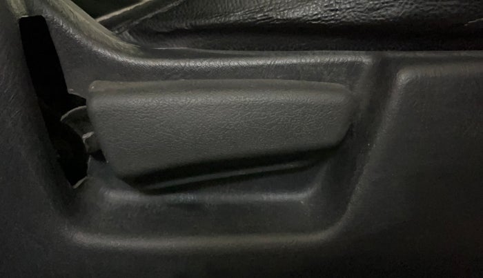 2015 Maruti Alto K10 VXI, Petrol, Manual, 77,292 km, Driver Side Adjustment Panel