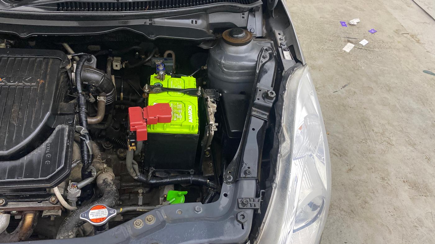 2014 Maruti Swift VXI, Petrol, Manual, 34,531 km, Engine View - Left