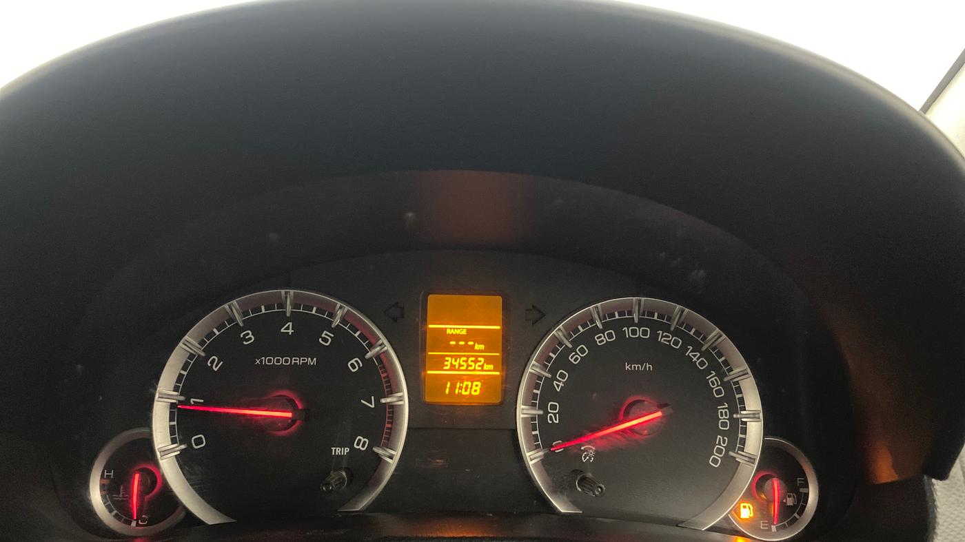 2014 Maruti Swift VXI, Petrol, Manual, 34,531 km, Odometer Image