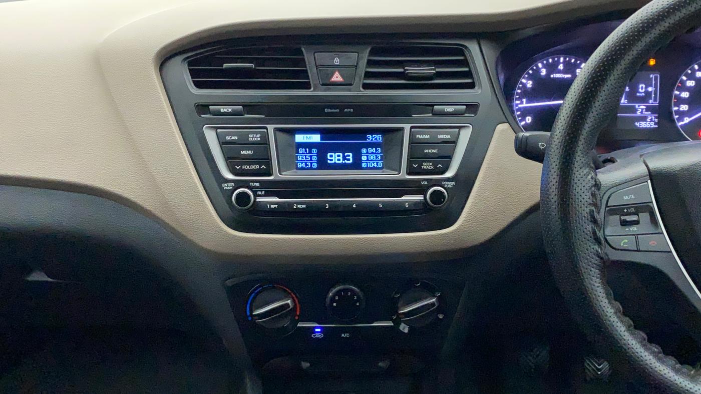 2017 Hyundai Elite i20 MAGNA 1.2, Petrol, Manual, 43,796 km, Air Conditioner