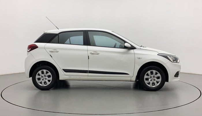 2017 Hyundai Elite i20 MAGNA 1.2, Petrol, Manual, 43,796 km, Right Side View