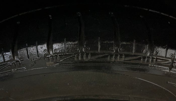2018 Tata Tiago XT PETROL, Petrol, Manual, 69,939 km, Right Front Tyre Tread