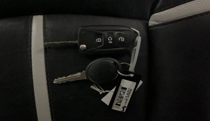 2018 Tata Tiago XT PETROL, Petrol, Manual, 69,939 km, Key Close Up