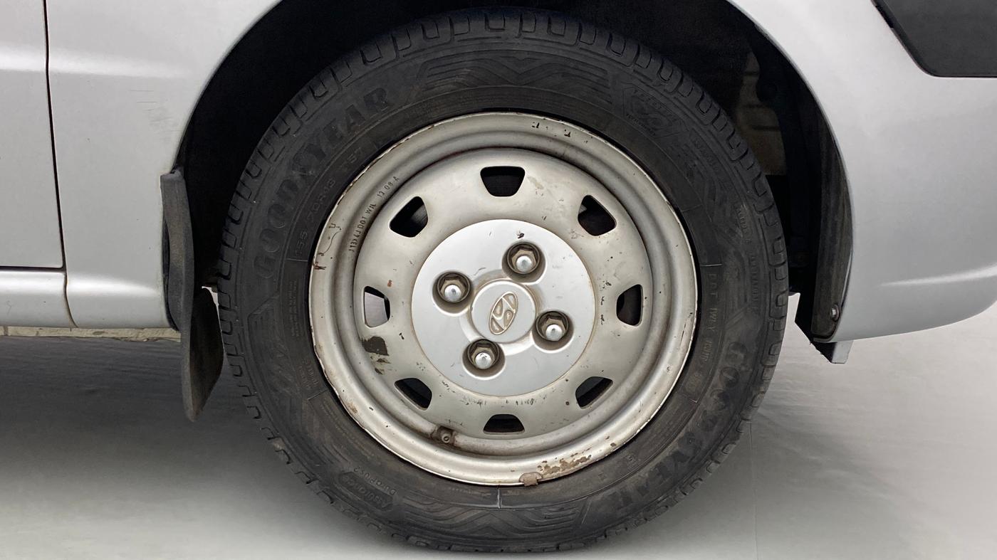 2013 Hyundai Santro Xing GL PLUS, Petrol, Manual, 77,272 km, Right Front Wheel