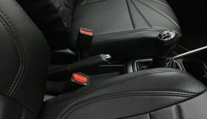 2020 Maruti IGNIS ALPHA 1.2, Petrol, Manual, 34,703 km, Gear Lever