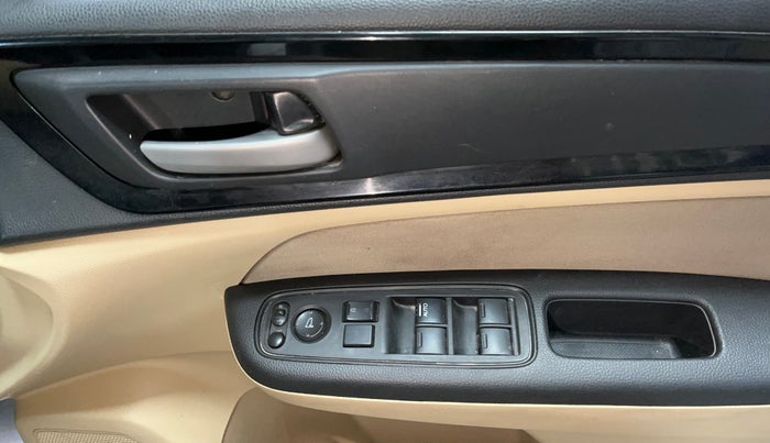 2019 Honda Amaze 1.2L I-VTEC S, CNG, Manual, 42,505 km, Driver Side Door Panels Control