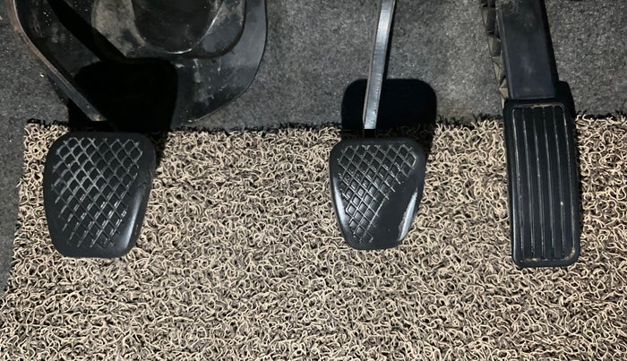 2019 Honda Amaze 1.2L I-VTEC S, CNG, Manual, 42,505 km, Pedals