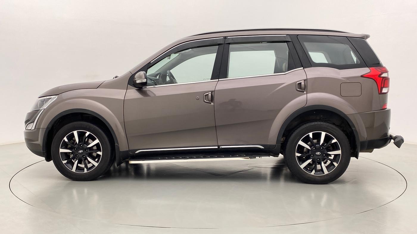 2018 Mahindra XUV500 W11 (O), Diesel, Manual, 47,339 km, Left Side