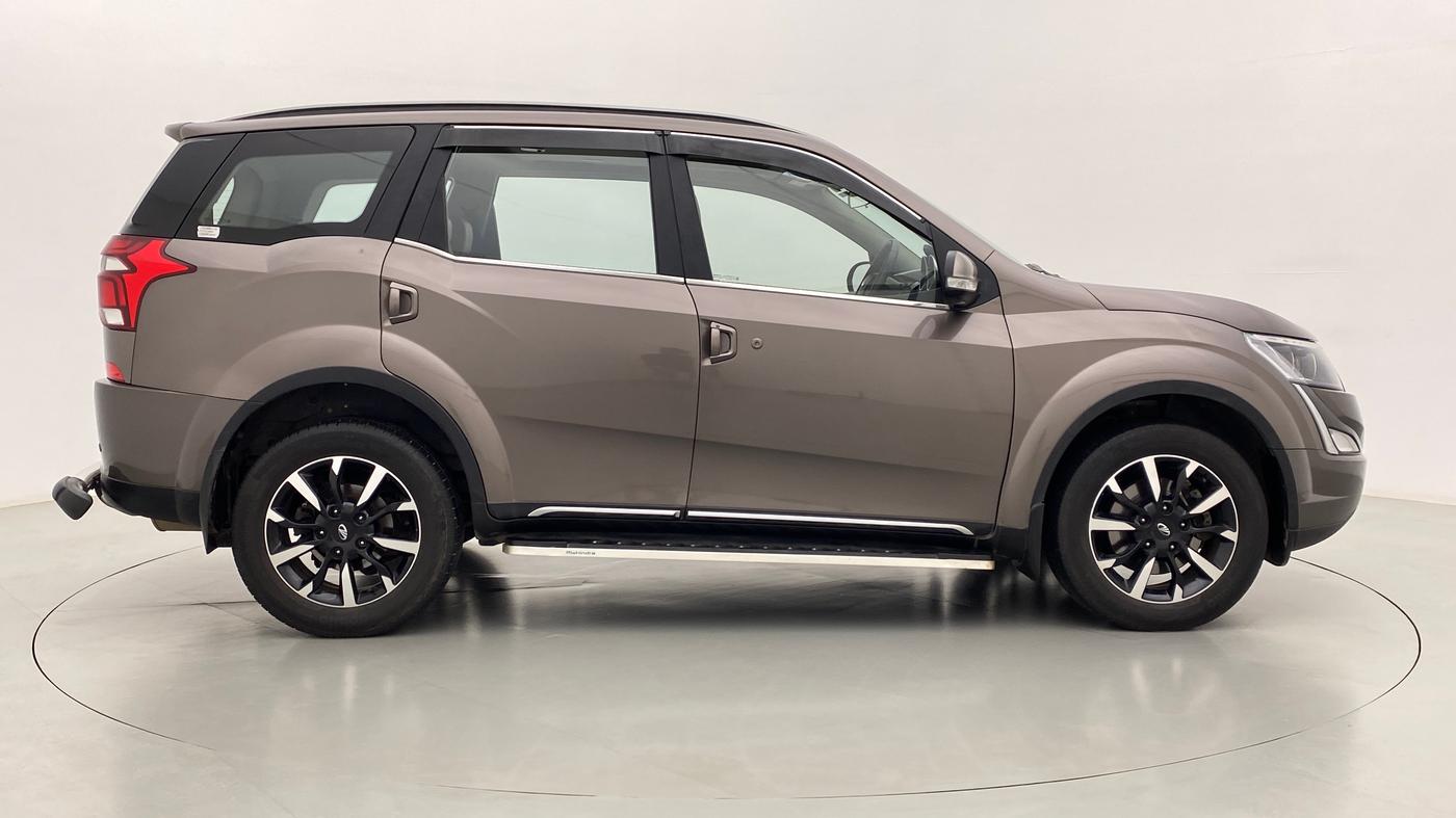 2018 Mahindra XUV500 W11 (O), Diesel, Manual, 47,339 km, Right Side View