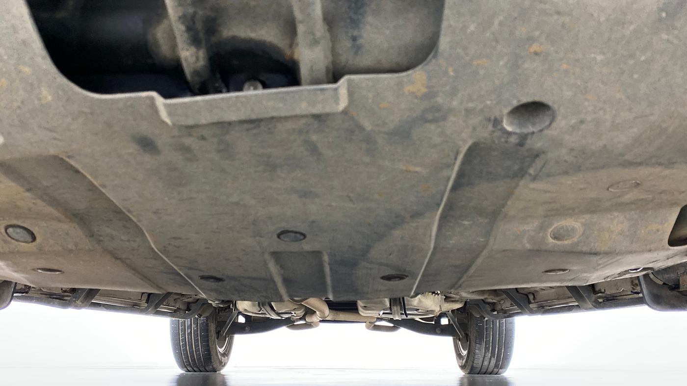 2018 Mahindra XUV500 W11 (O), Diesel, Manual, 47,339 km, Front Underbody