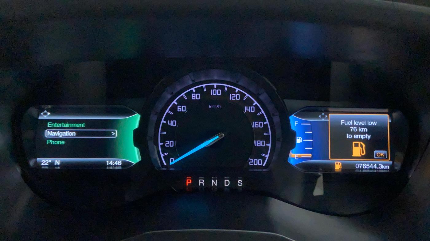 2018 Ford Endeavour 2.2l 4X2 AT Titanium, Diesel, Automatic, 76,800 km, Odometer Image
