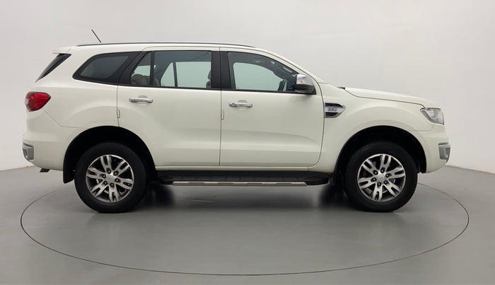 2018 Ford Endeavour 2.2l 4X2 AT Titanium, Diesel, Automatic, 76,800 km, Right Side