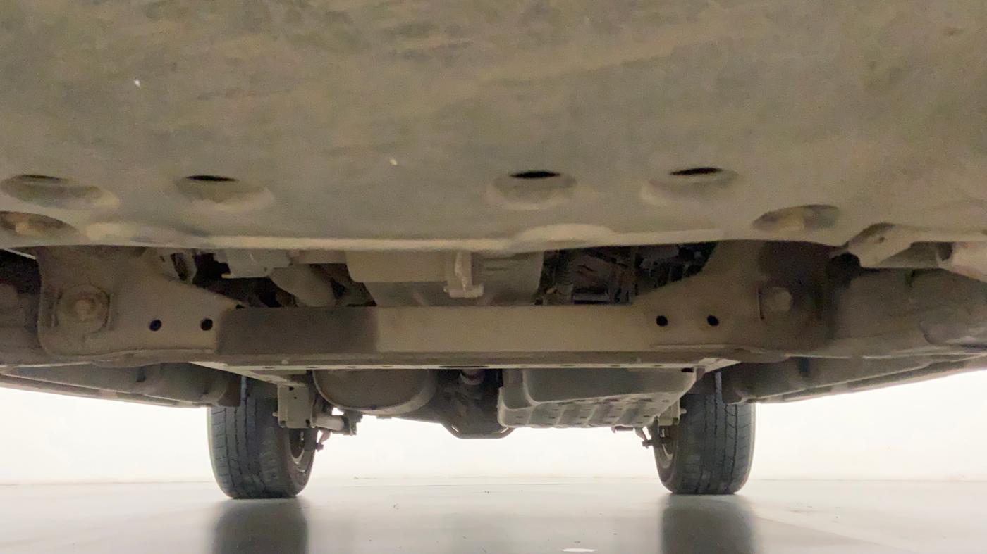 2018 Ford Endeavour 2.2l 4X2 AT Titanium, Diesel, Automatic, 76,800 km, Front Underbody