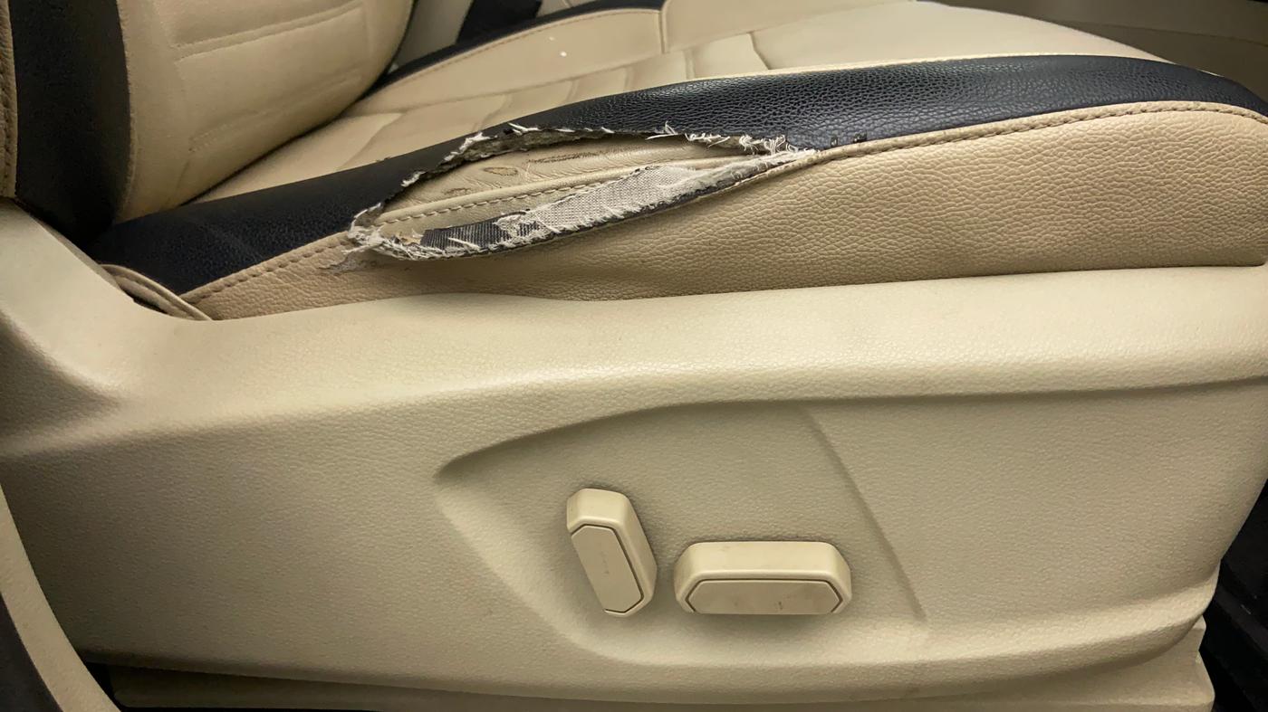 2018 Ford Endeavour 2.2l 4X2 AT Titanium, Diesel, Automatic, 76,800 km, Driver Side Adjustment Panel