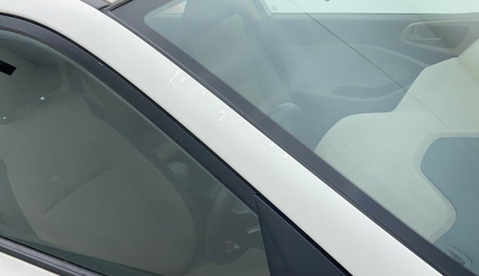 2017 Hyundai Elite i20 MAGNA EXECUTIVE 1.2, Petrol, Manual, 45,436 km, Right A pillar - Minor scratches