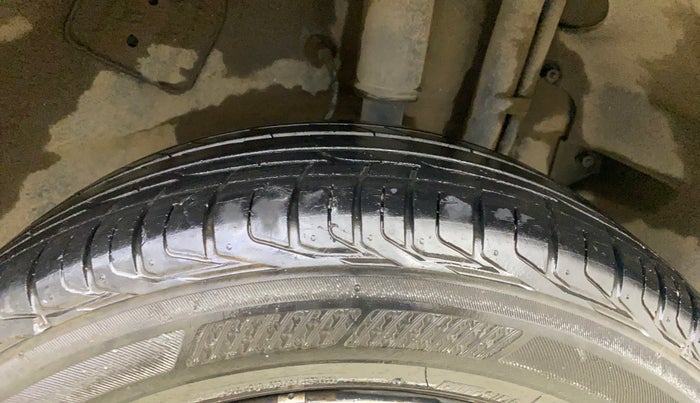 2021 Tata NEXON XMA SUNROOF PETROL, Petrol, Automatic, 28,525 km, Left Rear Tyre Tread