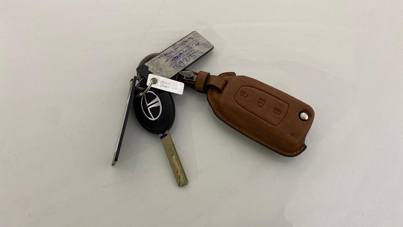 2021 Tata Tiago XZ PLUS PETROL, Petrol, Manual, 47,792 km, Key Close Up