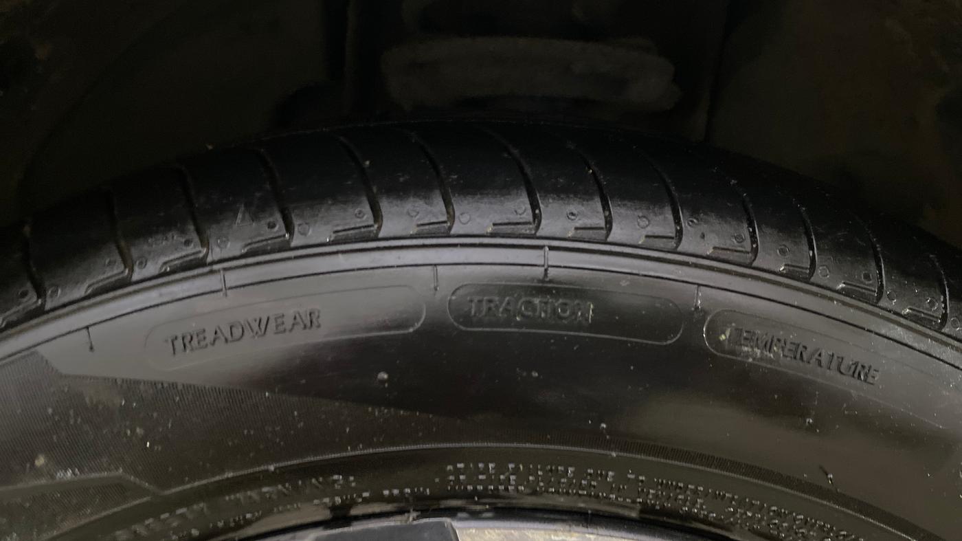 2021 Tata Tiago XZ PLUS PETROL, Petrol, Manual, 47,792 km, Right Front Tyre Tread