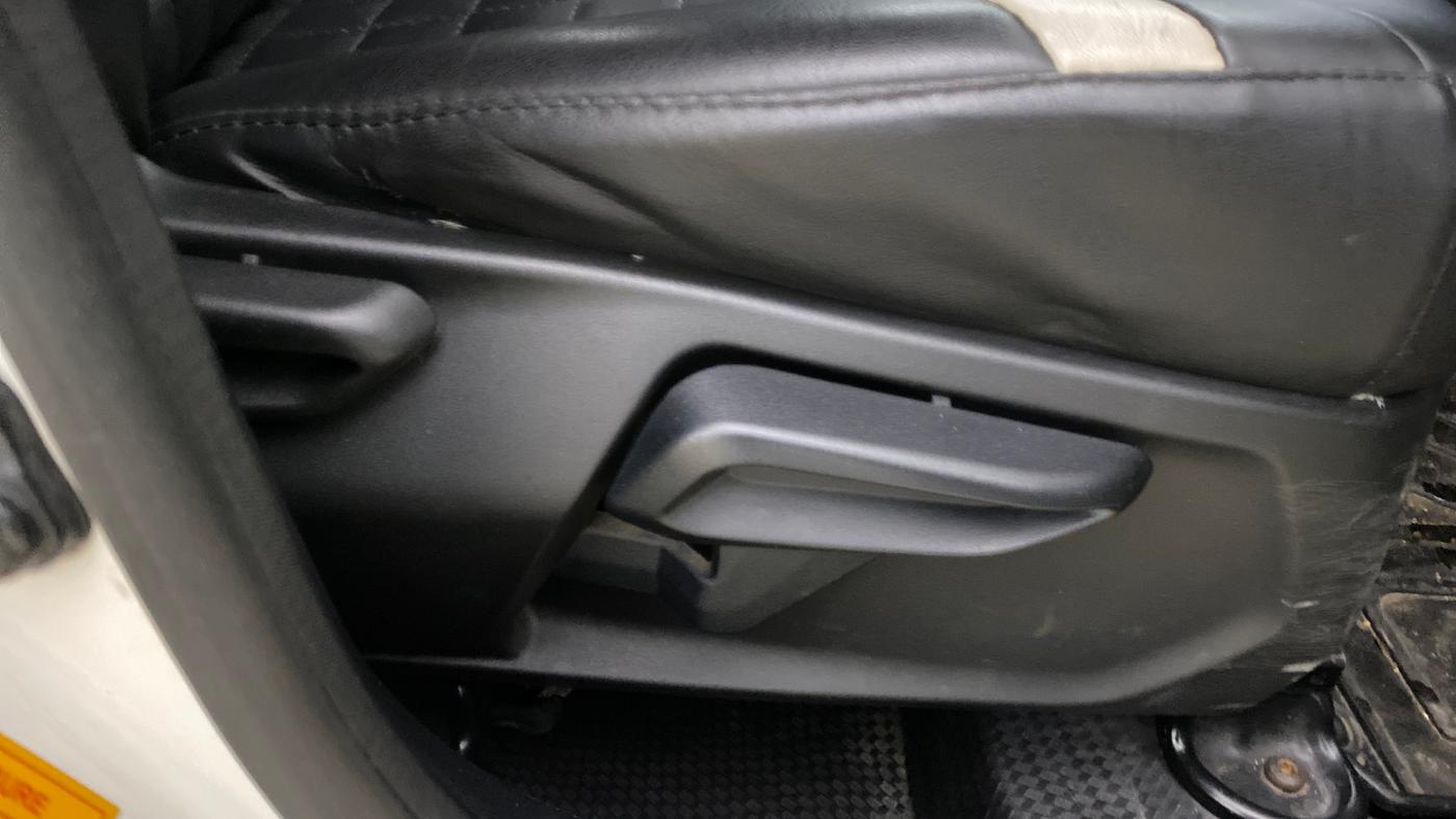2021 Tata Tiago XZ PLUS PETROL, Petrol, Manual, 47,792 km, Driver Side Adjustment Panel
