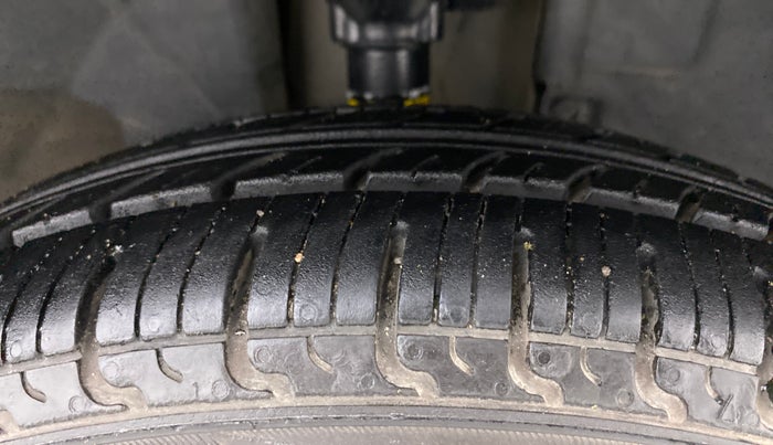 2018 Renault Kwid CLIMBER 1.0, Petrol, Manual, 83,048 km, Right Front Tyre Tread