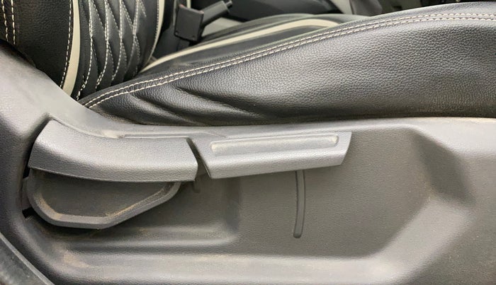 2022 Hyundai GRAND I10 NIOS SPORTZ 1.2 KAPPA VTVT, Petrol, Manual, 46,414 km, Driver Side Adjustment Panel