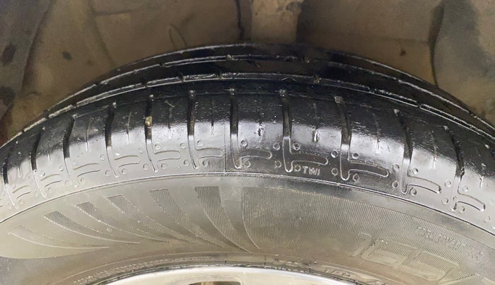 2022 Hyundai GRAND I10 NIOS SPORTZ 1.2 KAPPA VTVT, Petrol, Manual, 46,414 km, Right Front Tyre Tread