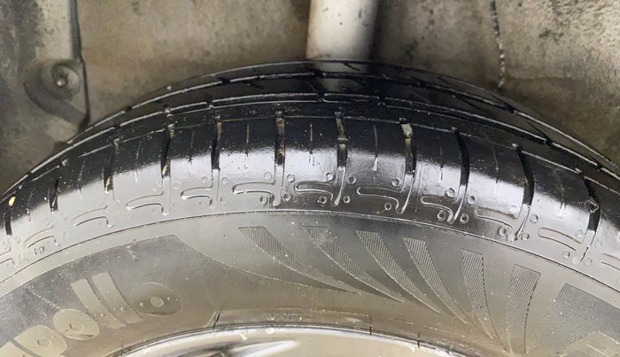 2022 Hyundai GRAND I10 NIOS SPORTZ 1.2 KAPPA VTVT, Petrol, Manual, 46,414 km, Right Rear Tyre Tread