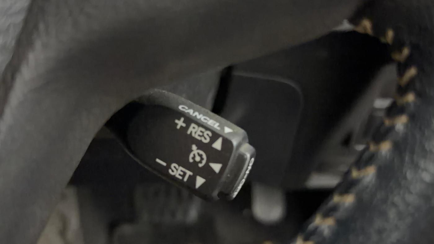 2022 Toyota Innova Crysta 2.7 ZX AT 7 STR, Petrol, Automatic, 51,133 km, Adaptive Cruise Control