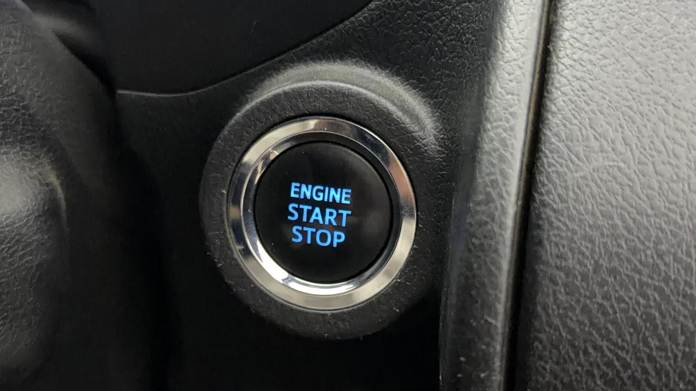 2022 Toyota Innova Crysta 2.7 ZX AT 7 STR, Petrol, Automatic, 51,133 km, Keyless Start/ Stop Button