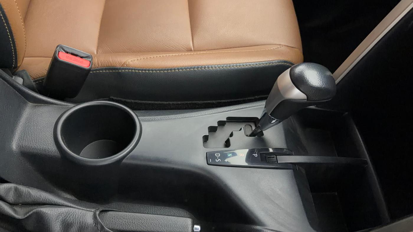 2022 Toyota Innova Crysta 2.7 ZX AT 7 STR, Petrol, Automatic, 51,133 km, Gear Lever
