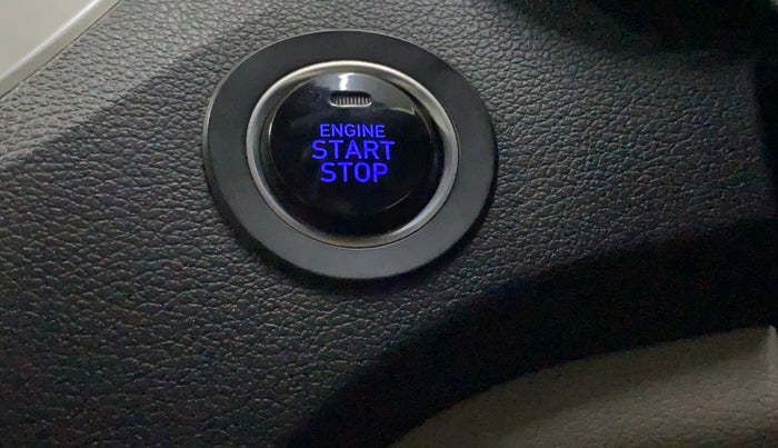 2017 Hyundai Verna 1.6 VTVT SX (O) AT, Petrol, Automatic, 72,278 km, Keyless Start/ Stop Button